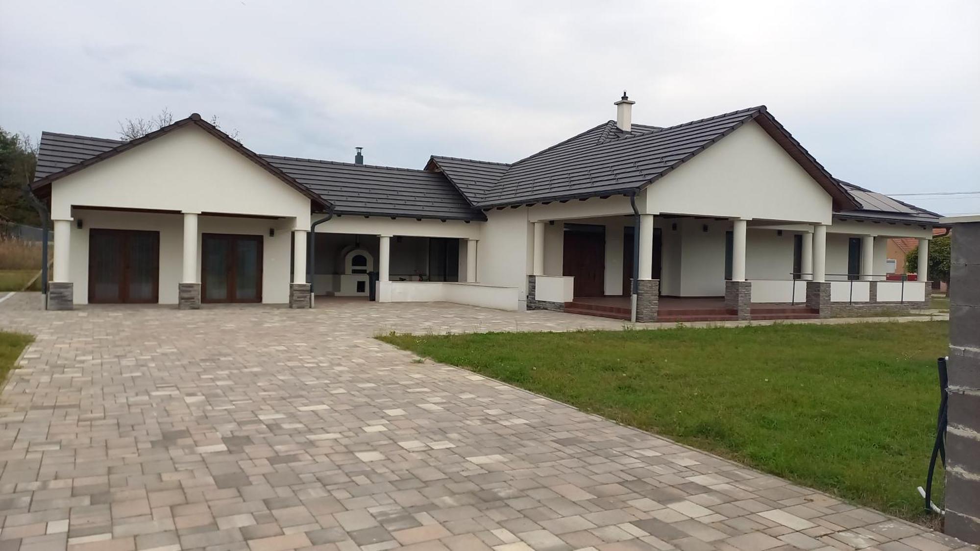 Avalon Vendeghaz Apartman Levelek